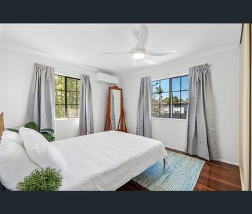 11 Third Avenue, Coolum Beach, Qld 4573 - Photo 1