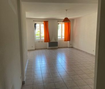 Location Appartement 2 pièces 47m² MONTREVEL EN BRESSE 01340 - Photo 1