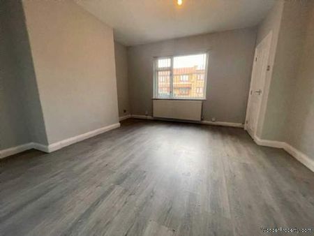 2 bedroom property to rent in Oldham - Photo 5