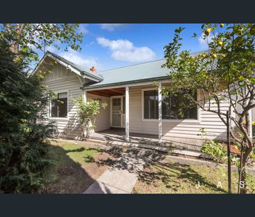 1/5 Manning Street, Altona, Vic 3018 - Photo 2