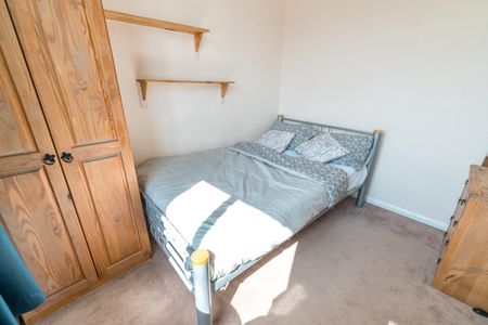 64 Seventh Avenue - Photo 4