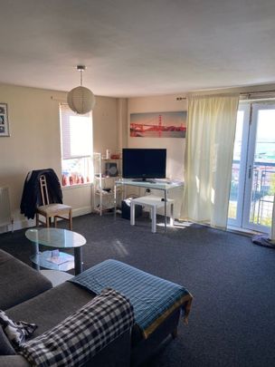 Room in a Shared Flat, Lindsay Road, EH6 - Photo 1