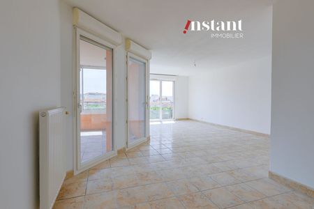 Grand T3 avec loggia à 10 min de gare de Vénissieux, - Photo 2