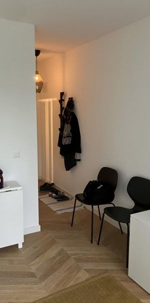 Modern studio in Florissant - Photo 1