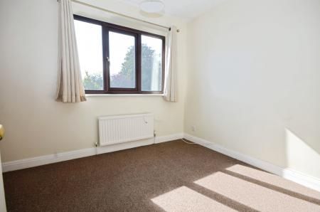 2 bedroom Mews house To Let - Photo 4