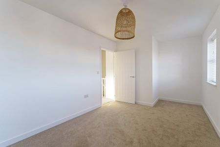 1 bedroom semi-detached house to rent - Photo 5