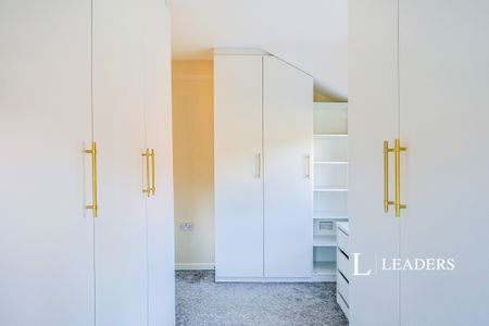 2 bedroom house to rent Livingstone Road, Poole, Dorset, BH12 - Photo 5