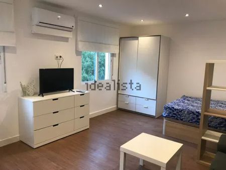 Alquiler de estudio en Calle Debla - Photo 5