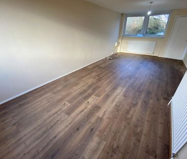 Dorchester Way, Walsgrave, Coventry - Photo 2