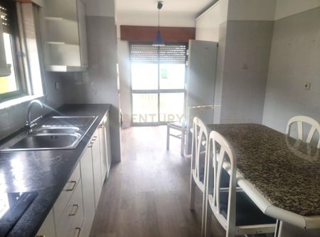 Amora, Setúbal Municipality - Photo 2