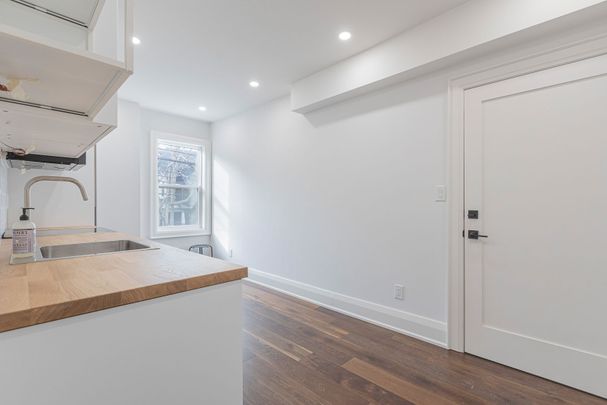 For Lease - 820 St. Clair Avenue Unit# 3, Toronto, Ontario - Photo 1