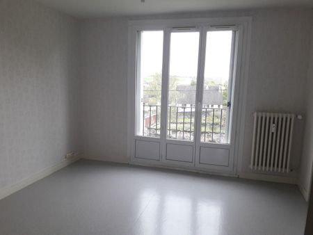 T4 de 68 m² - 42 avenue marechal joffre Châtillon-sur-Seine - Photo 4