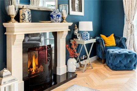 4 bedroom detached house to rent - Photo 2