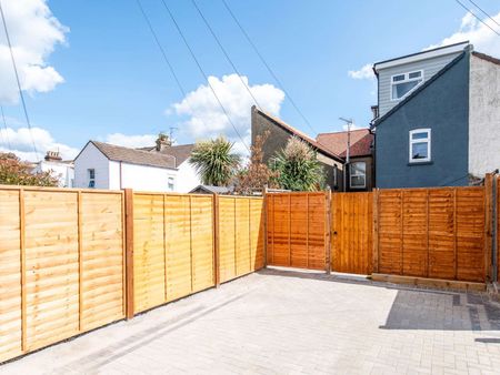 Canterbury Street Room 1 - Photo 5