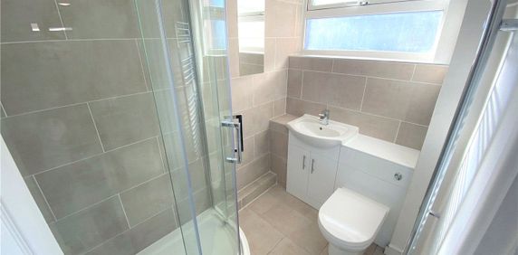 Walsingham Court, CH44 9EY, Wallasey - Photo 2