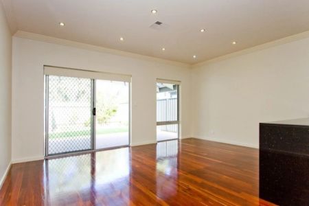 11 McEwin Street, Renown Park. - Photo 4