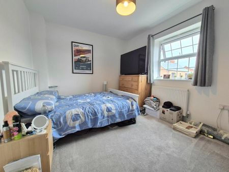 3 bedroom semi-detached house to rent - Photo 4