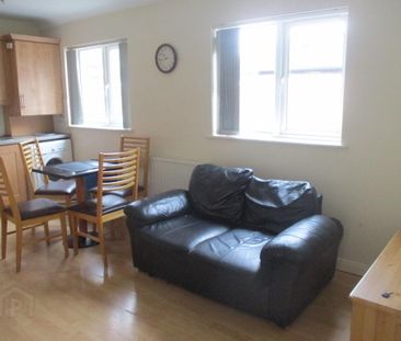 Upstairs Apartment, 79c University Avenue, Belfast, Belfast, BT7 1GX - Photo 1