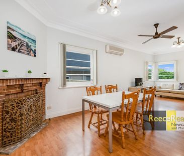 Feature Packed House - Photo 2