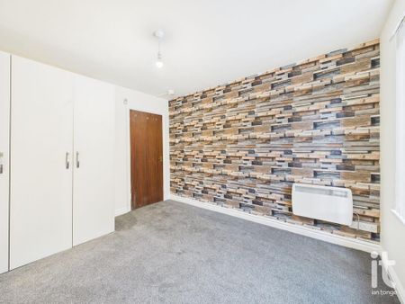 2 bedroom ground floor flat to rent - Photo 5