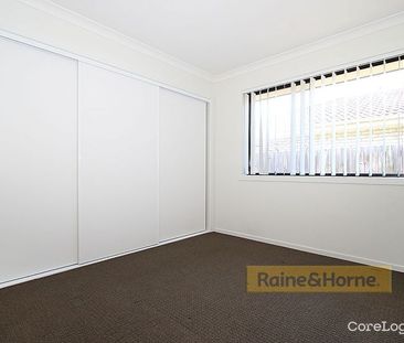 MODERN 3 BEDROOM FAMILY HOME WITH AIR CON. - Photo 1