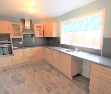 58 Forglen Crescent, AB53 4NZ, Turriff - Photo 2
