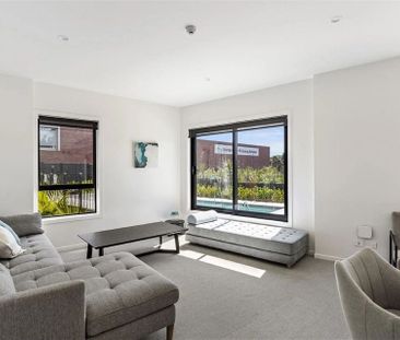 G08/1a Oakley Avenue, Waterview - 1 bedroom+study - Photo 3