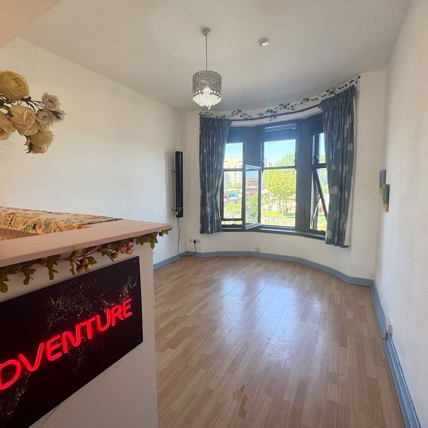 2 Bed Flat, Killearn Street, G22 - Photo 1
