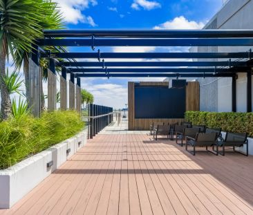 Stylish Apartment in Prime Brunswick East Location - Photo 2