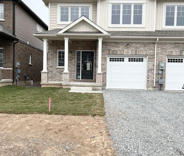 For Lease - 121 ALICIA Crescent, Thorold, Ontario - Photo 1