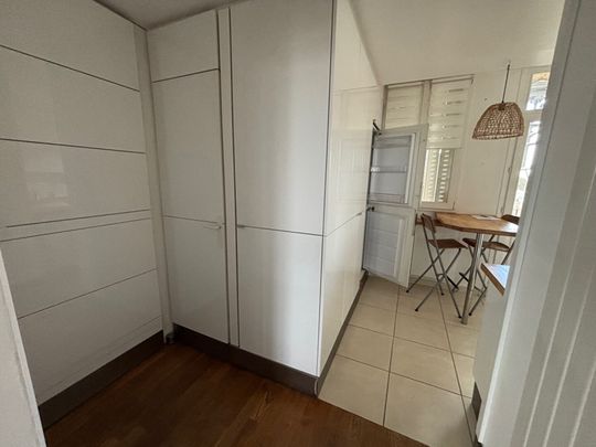 Très beau 2 pièces meublé en duplex 6ème & 7ème étage avec superbe vue - Photo 1