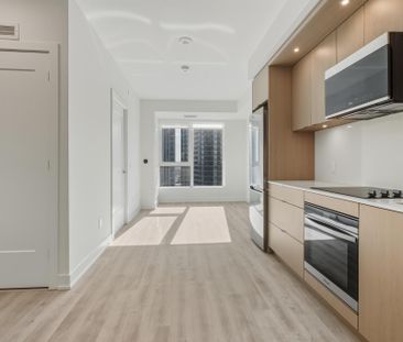 For Lease - 60 Central Park Roadway N/A Unit# 1605, Toronto, Ontario - Photo 2