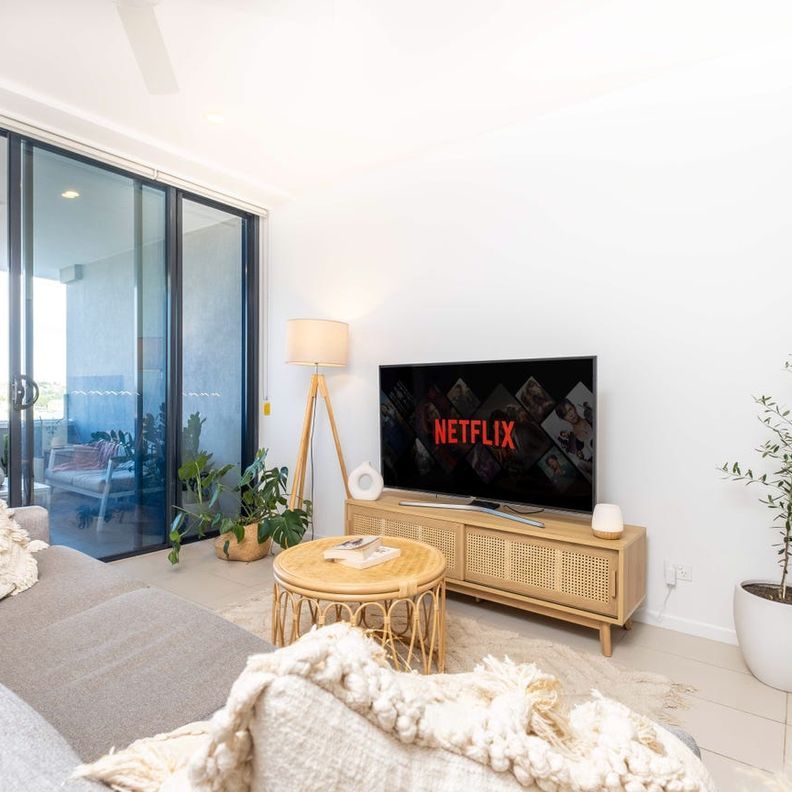 One Bedroom + Multipurpose Room - Photo 1