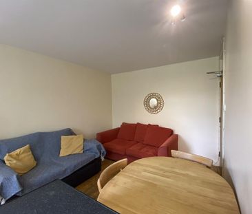 6 bedroom detached house to rent - Photo 2