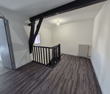 Location Appartement 4 pièces 109m² ST OMER 62500 - Photo 6
