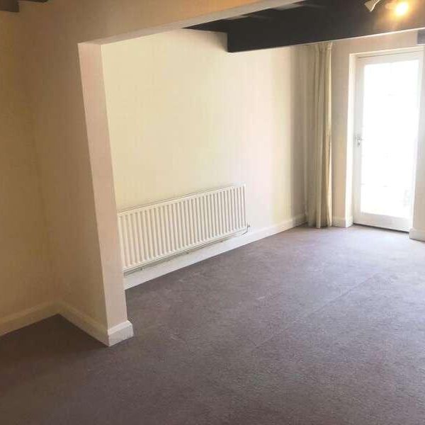 Farfield, Kidderminster, DY10 - Photo 1