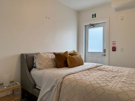 For Lease - 1555 Bloor Street Unit# 1, Toronto, Ontario - Photo 4