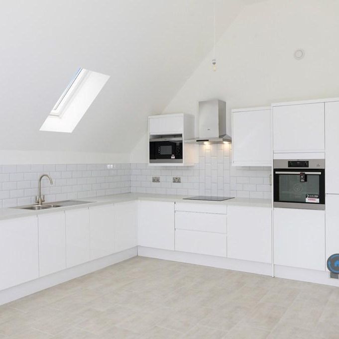 2 bedroom penthouse to rent - Photo 1