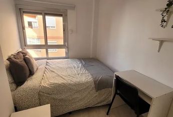 Carrer de Sant Lluís Bertran, Torrent, Valencian Community 46900