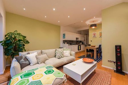 2 bedroom flat to rent - Photo 5