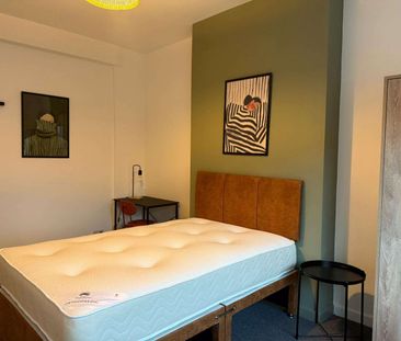 Church Street West Room 3 - Photo 2