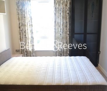 2 Bedroom flat to rent in Heritage Avenue, Colindale, NW9 - Photo 1