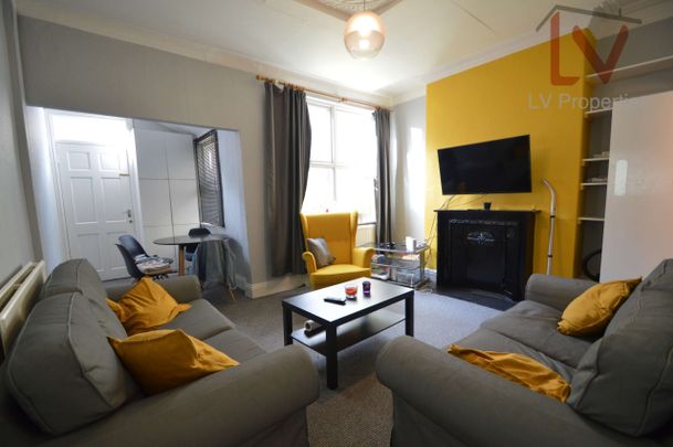 Headingley Mount - Photo 1