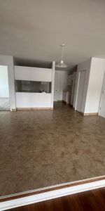 À Charlemagne un très grand 4 1/2 renové, disponible 1er juillet - Photo 4