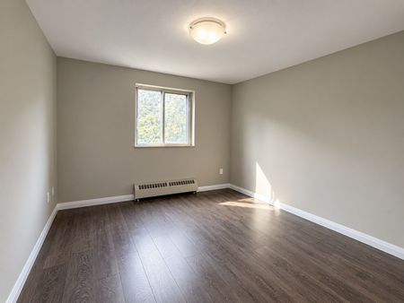 For Lease - 45 Paisley Boulevard Unit# 304, Mississauga, Ontario - Photo 5