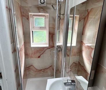 House share to rent - Photo 3