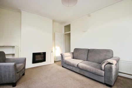 1 bedroom duplex to rent - Photo 2