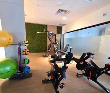 For Lease - 3250 Carding Mill Trail Unit# 516, Oakville, Ontario - Photo 3