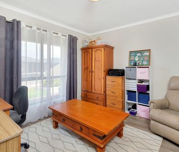 Family Pleaser with Big Backyard - Photo 6