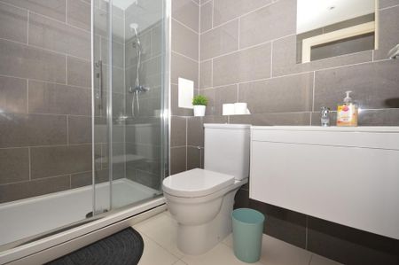 2 bedroom flat to rent - Photo 5